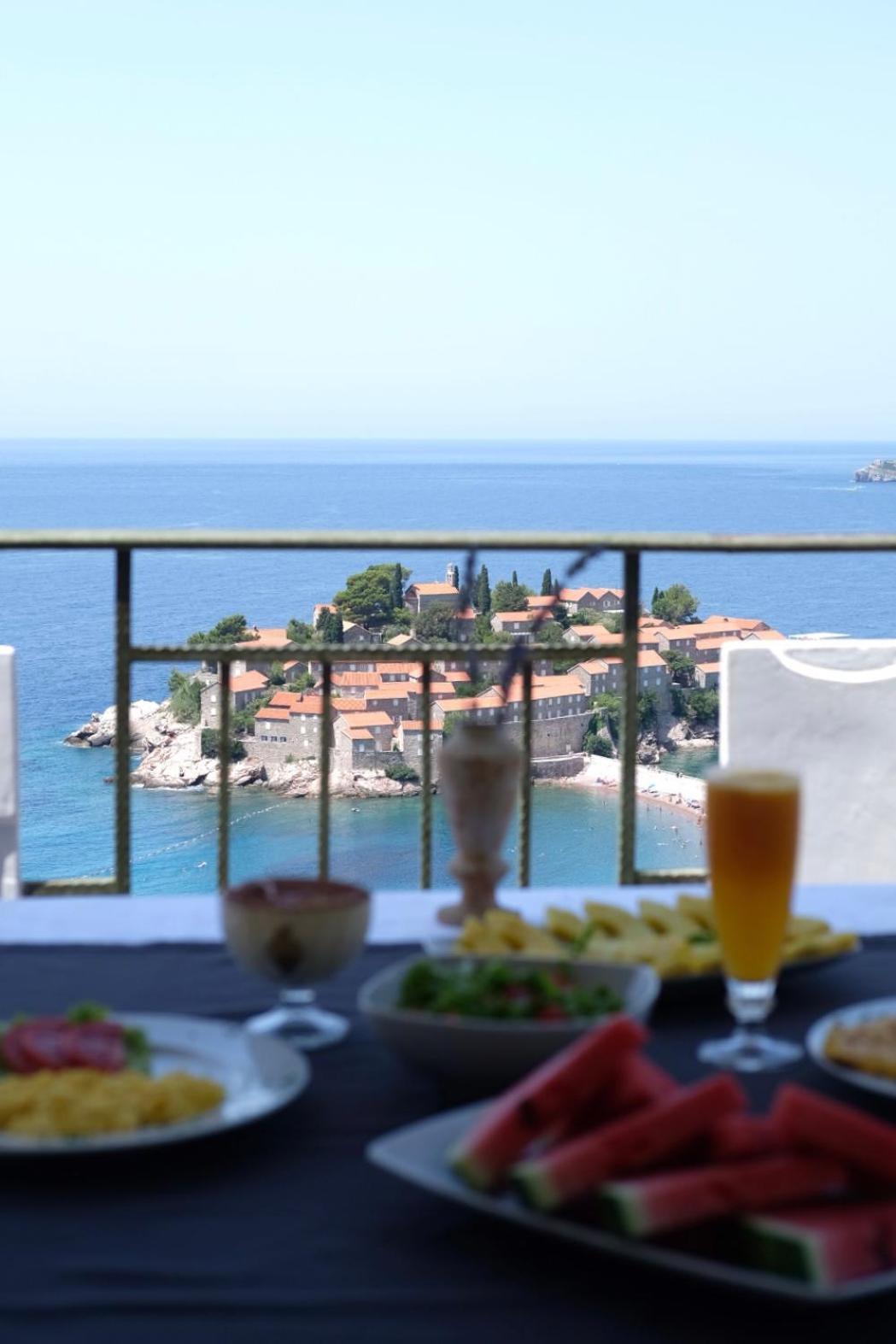 Hotel Adrovic Sveti Stefan Eksteriør billede