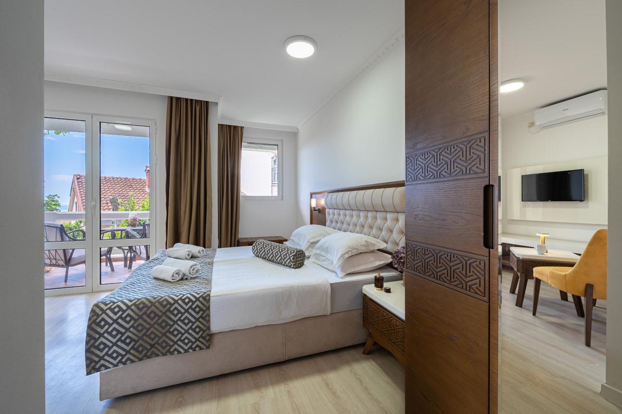 Hotel Adrovic Sveti Stefan Eksteriør billede