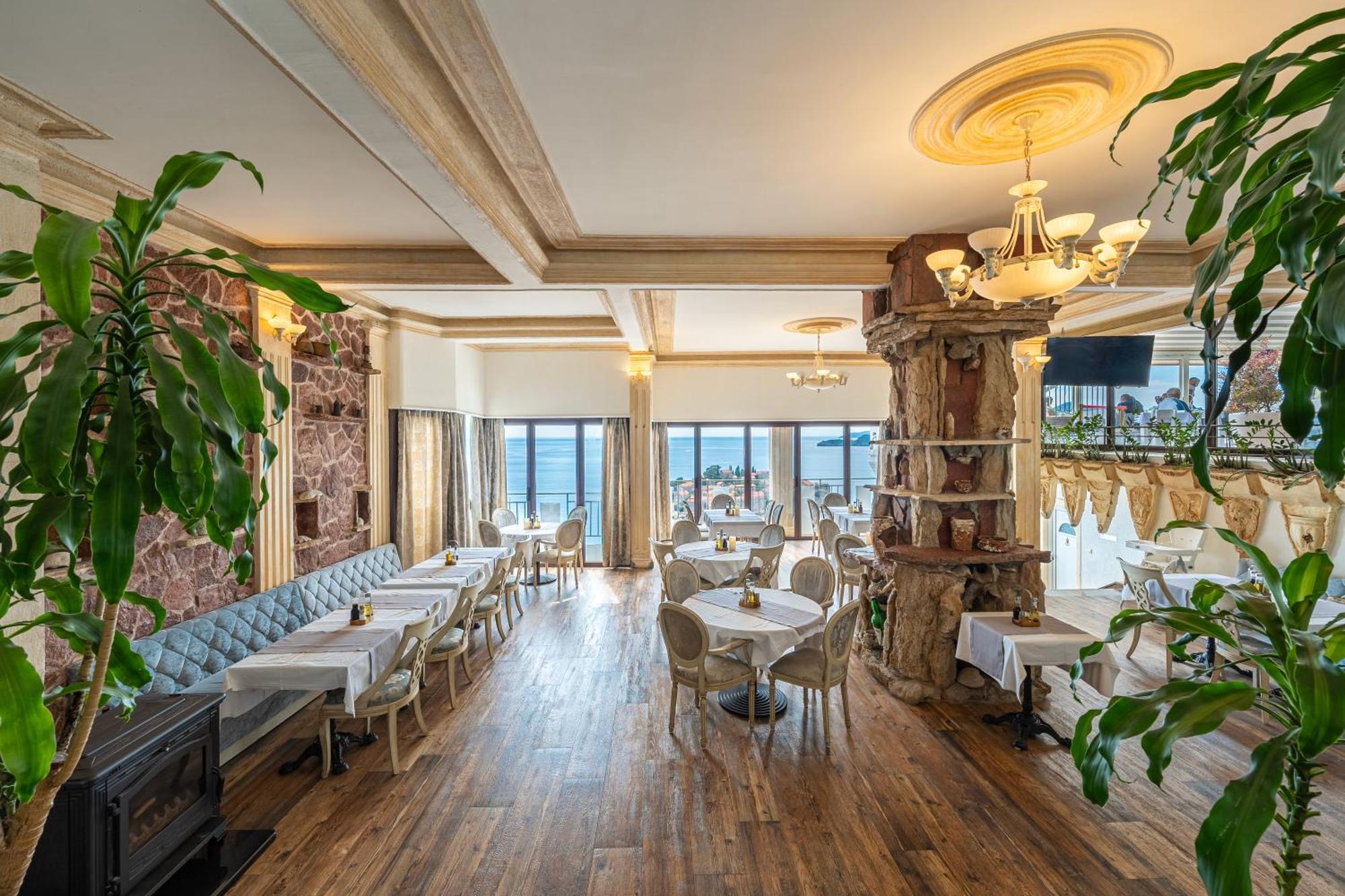 Hotel Adrovic Sveti Stefan Eksteriør billede