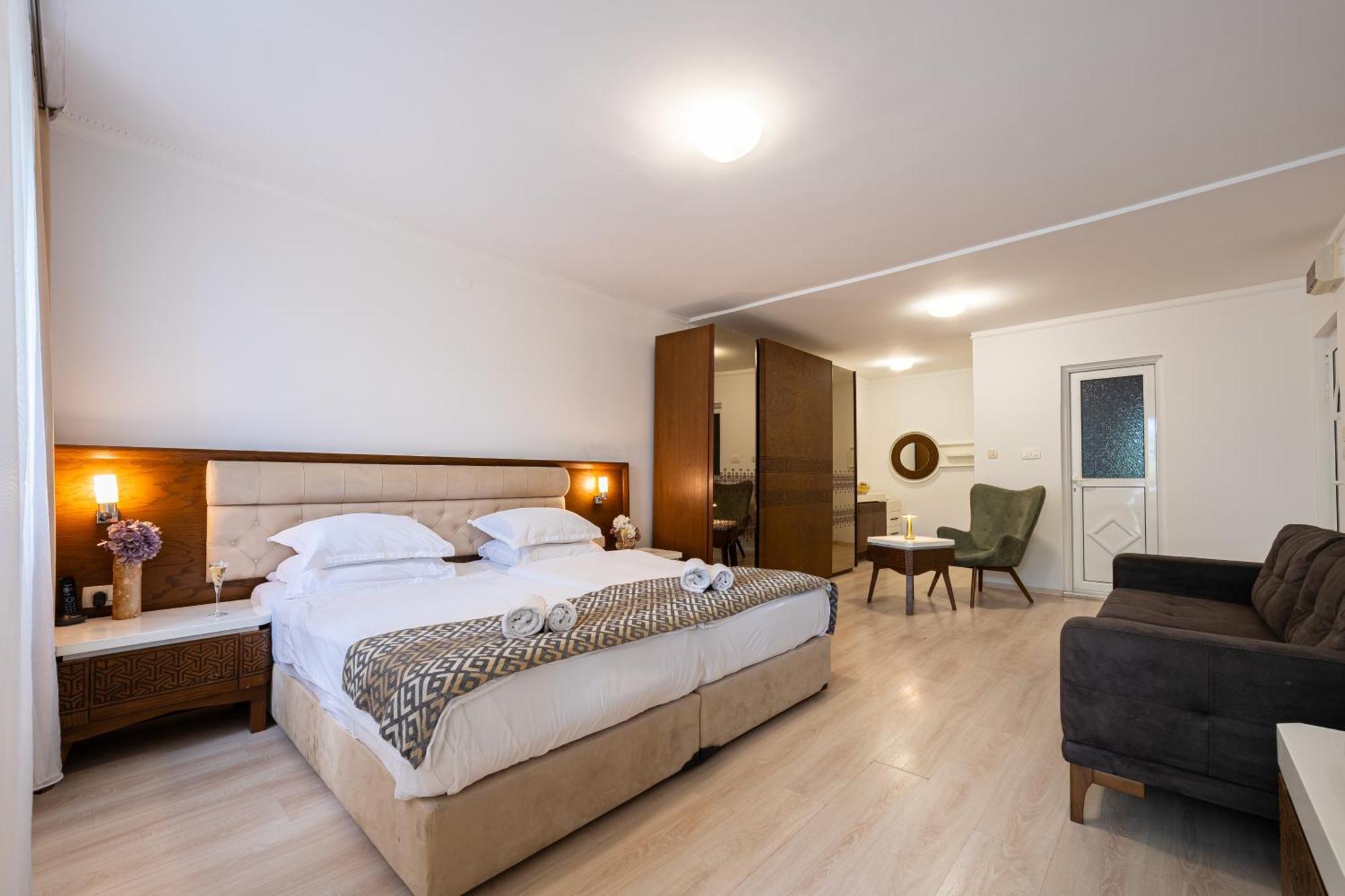 Hotel Adrovic Sveti Stefan Eksteriør billede