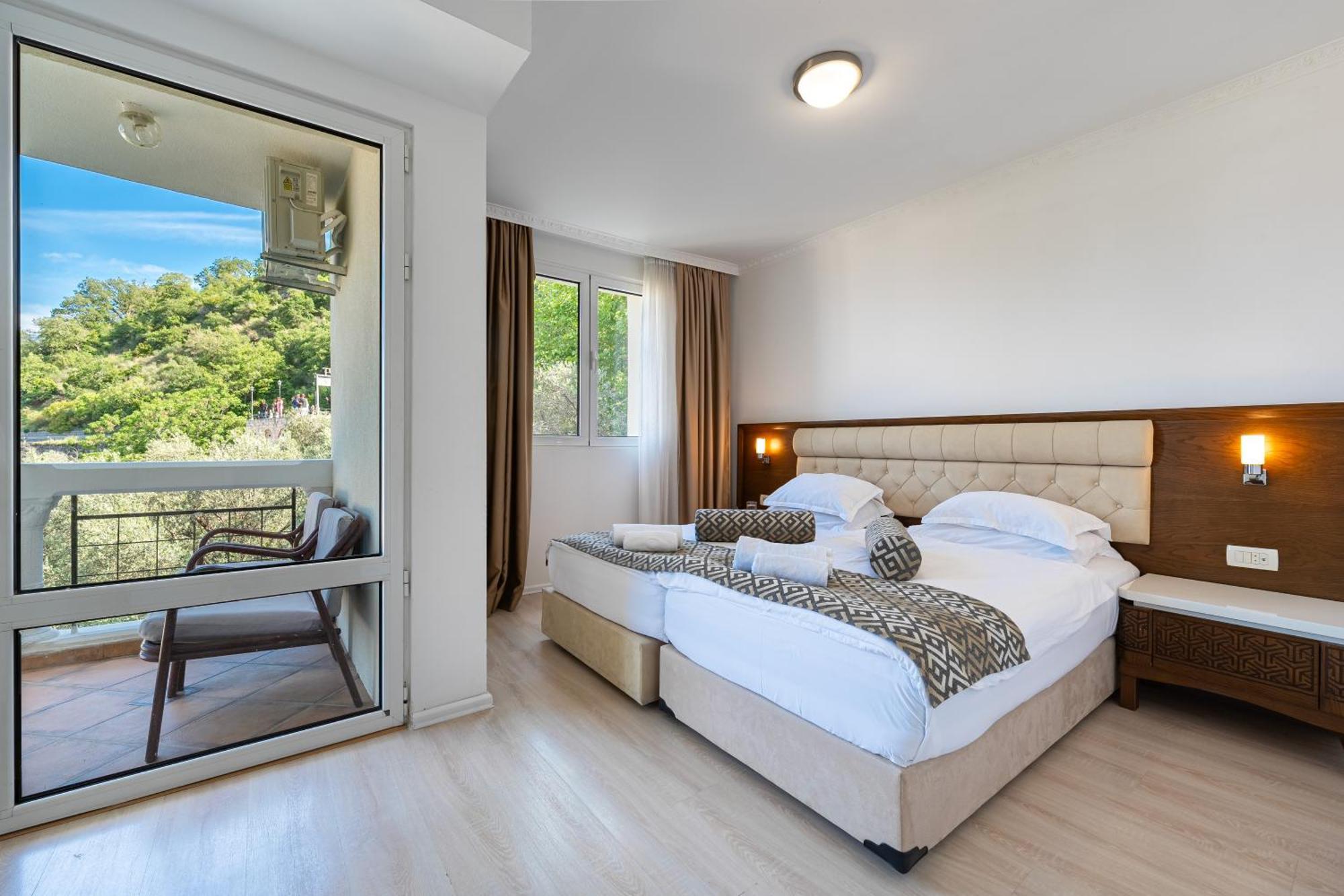 Hotel Adrovic Sveti Stefan Eksteriør billede