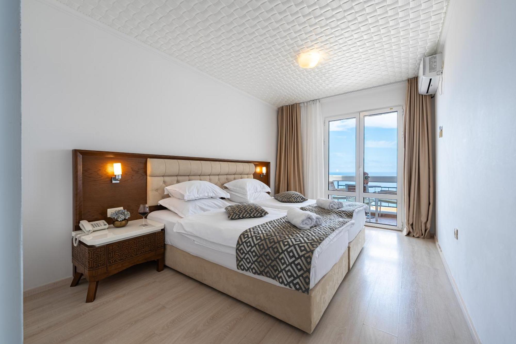 Hotel Adrovic Sveti Stefan Eksteriør billede